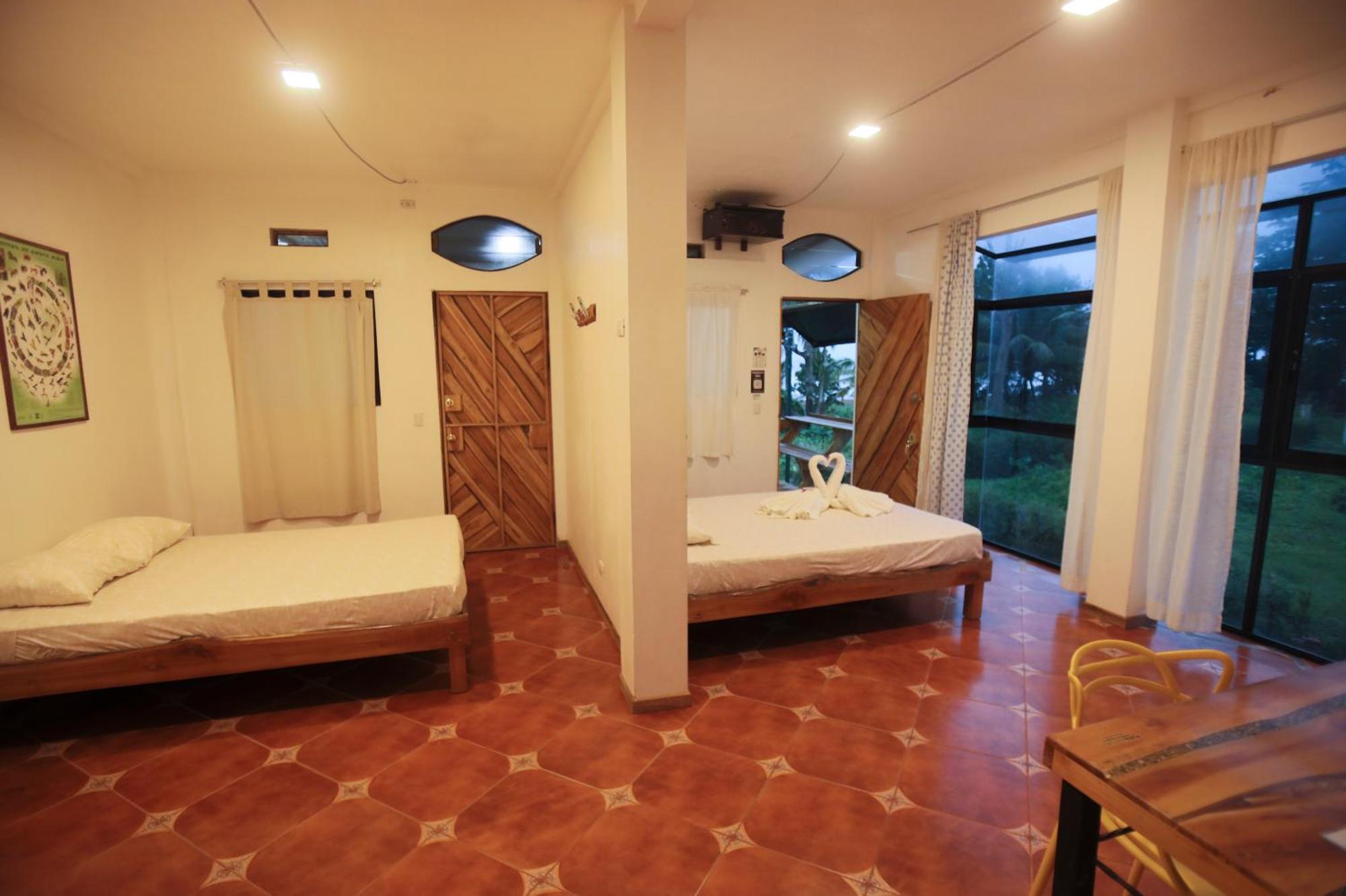 Hotel Pura Natura Beachfront Тортугеро Екстериор снимка