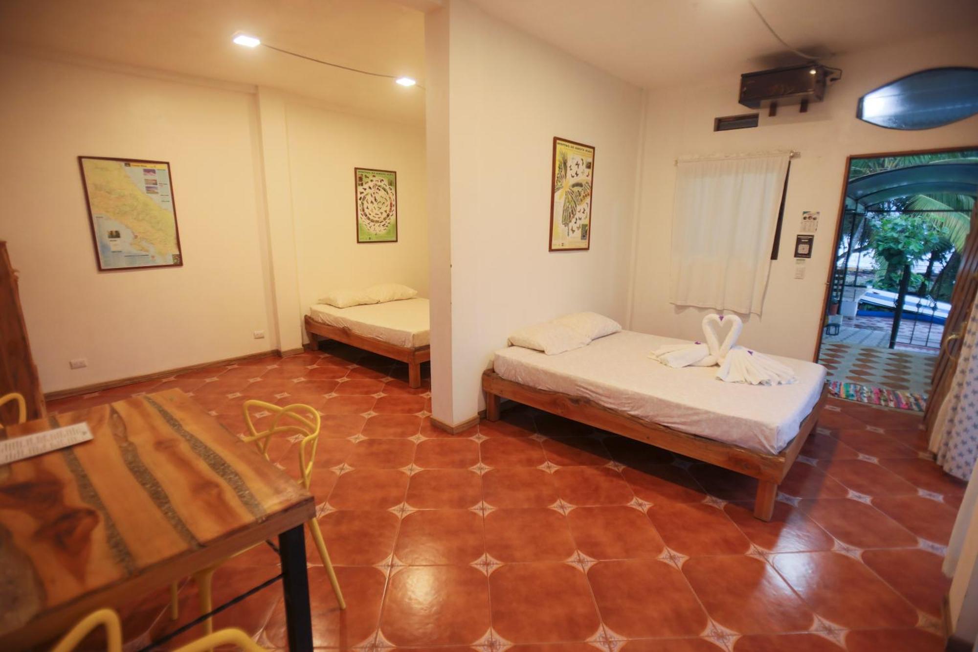 Hotel Pura Natura Beachfront Тортугеро Екстериор снимка