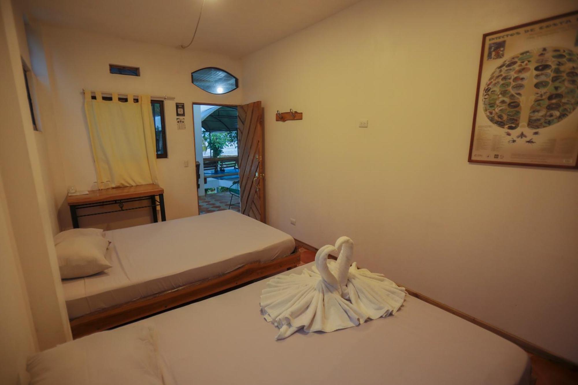 Hotel Pura Natura Beachfront Тортугеро Екстериор снимка